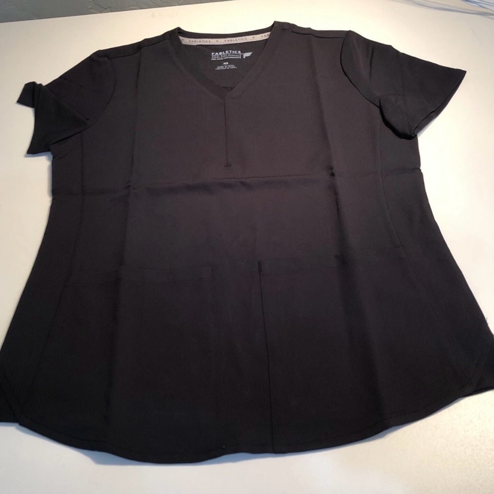 Fabletics V-Neck Short Scrub Top